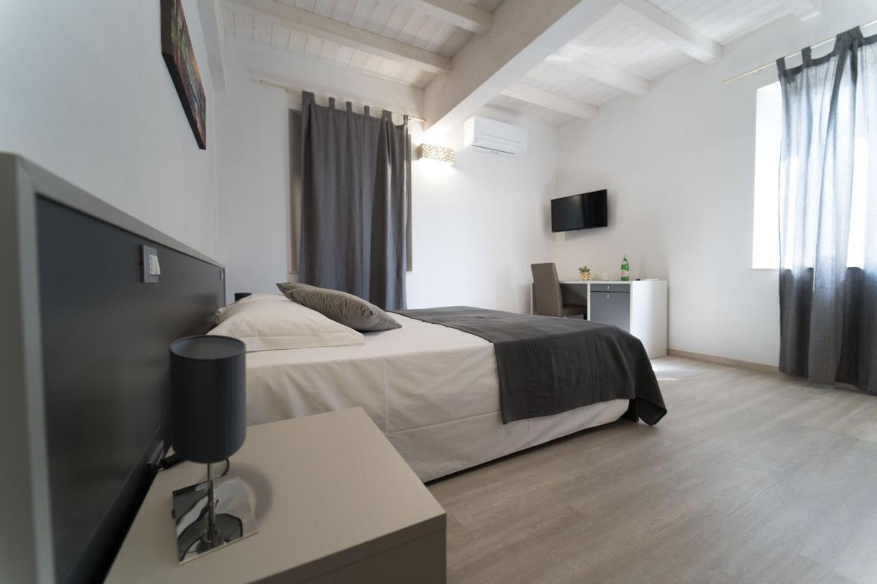 Claudio Rooms Fabbrico Экстерьер фото